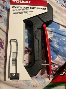Tough Heavy & Light-Duty Stapler — Black and Red